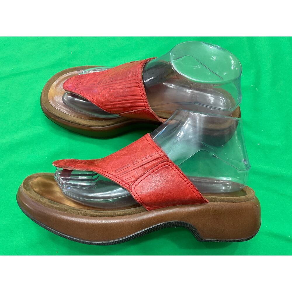 Dansko Women’s Red Leather Flip Flop Thong Sandals with Aztec pattern 39 (US 8)